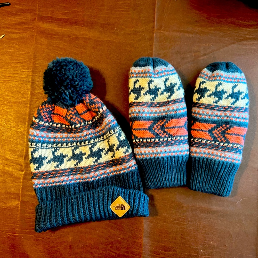 The North Face Fair Isle Beanie and Mittens, NWOT